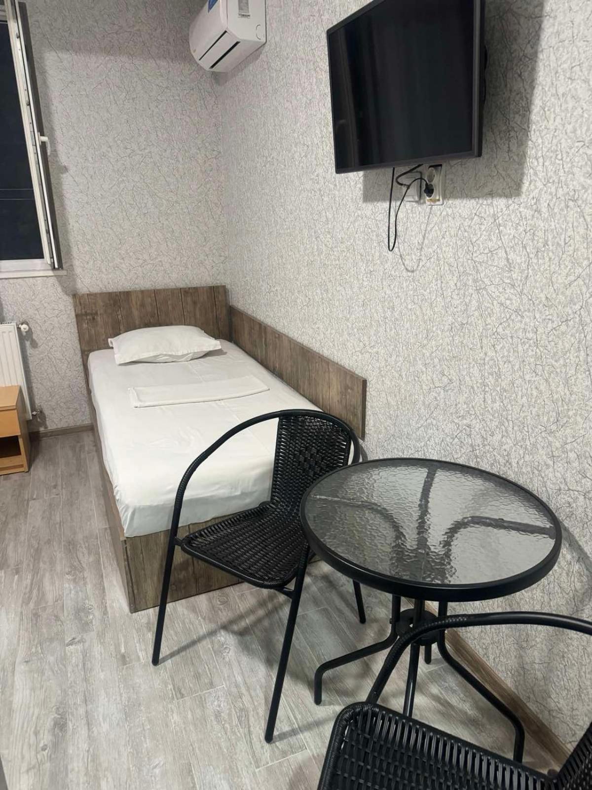 Hotel Skib Tiflis Exterior foto